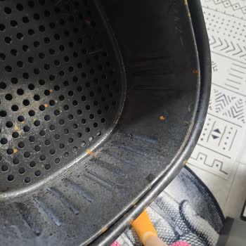 Kumtel Airfryer İç Sepeti Soyulmuş, Yedek Parça Bulunamıyor