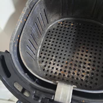 Kumtel Airfryer İç Sepeti Soyulmuş, Yedek Parça Bulunamıyor