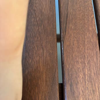 Koçtaş Oturma Grubunda Eksik Minder Ve Hasarlı Sehpa Üst Tablası İçin Acil Çözüm Talebi