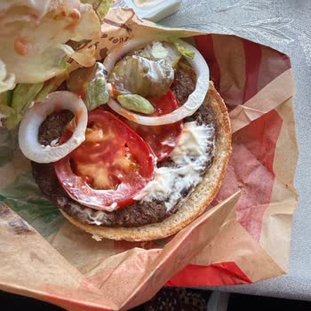 Ekstra Peynirli Big King XXL Siparişinde Yanlış Hamburger Ve Yetersiz İade