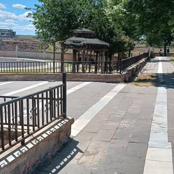 Viranşehir Spor Kompleksi Parkında Işıklandırma Ve Güvenlik Sorunları
