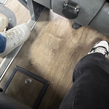 Gecikme, Kirli Ve Hasarlı Otobüs Şikayeti