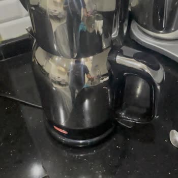 Korkmaz Çay Makinesi Üçüncü Kullanımda Arıza Yaptı Ve Mağaza Servis Süreci Çözülmedi
