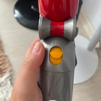 Koltuk Altı Aparatının Kilit Mekanizması Çalışmıyor Ve Plastik Çatlamalar