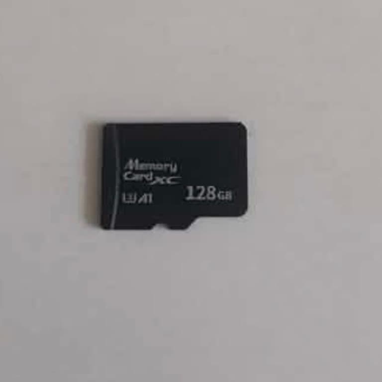 İlan Edilen 128 GB SD Kart Yerine Markasız Ürün Gönderildi