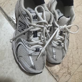 New Balance 530 Ayakkabısında Üretim Hatası Kısa Sürede Dikiş Açılması Ve Mağazanın İade Reddi