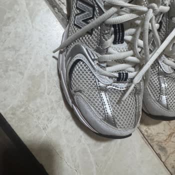 New Balance 530 Ayakkabısında Üretim Hatası Kısa Sürede Dikiş Açılması Ve Mağazanın İade Reddi