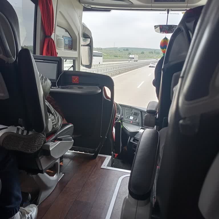 Sıcak Servis Yoksunluğu, 2 Saat Gecikme Ve Personel Saygısızlığı Nedeniyle Ücret İadesi Talebi