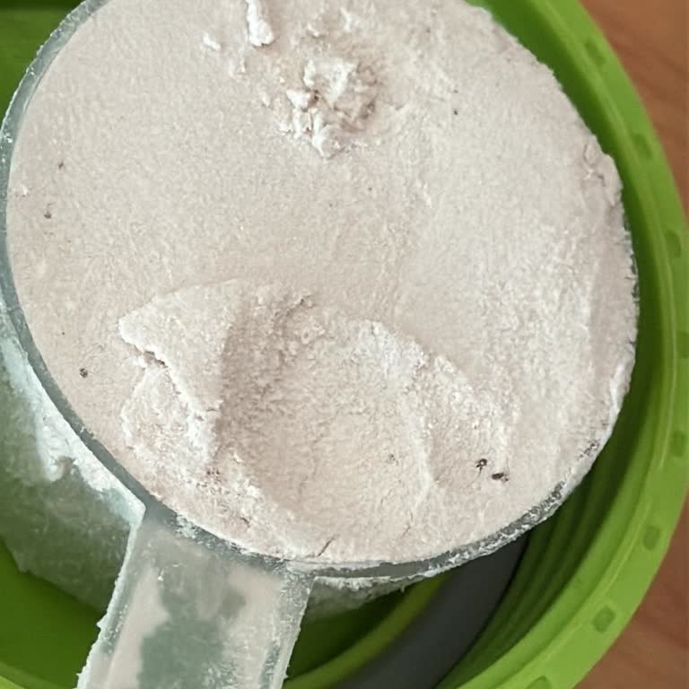 Fellas Çikolatalı Whey'de Görülen Siyah Noktalar Ve Ürün Güvenliği Endişesi