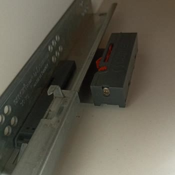 Samet Çekmece Raylarının Küçük Mekanizması İçin Yedek Parça Bulunamıyor