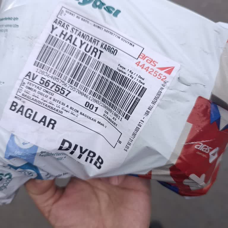 Aras Kargo Bağlar Şubesinde Saygısız Ve Dinlemeyen Personel