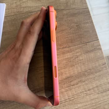 Apple IPhone 17 Pro Max Kasa Renk Solması Garanti Dışı Ücretsiz Kasa Değişimi Talebi