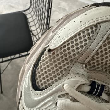 New Balance 530 Ayakkabısının File Kısımlarındaki Yırtılma Ve Dayanıklılık Sorunu