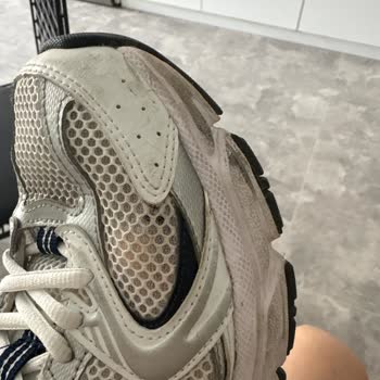 New Balance 530 Ayakkabısının File Kısımlarındaki Yırtılma Ve Dayanıklılık Sorunu