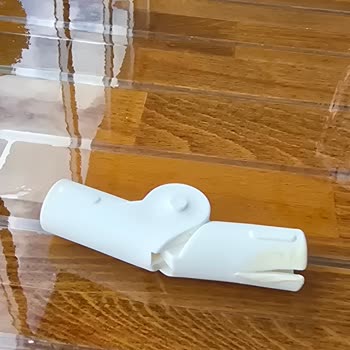 Fantom Çamaşır Kurutma Makinesindeki Kırık Plastik Aparatlar İçin Yedek Parça Talebi