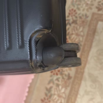 Kırık Bagaj Ve Mahremiyet İhlali