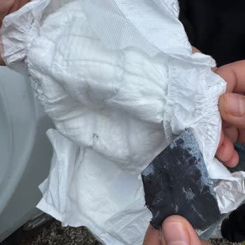 Molfix Bebek Bezinde Yabancı Parça Bulunması Ve İade Talebi