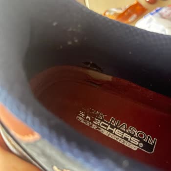 İç Yırtılma Ve Hızlı Aşınma Nedeniyle Sketchers Ayakkabısında Değişim Talebi