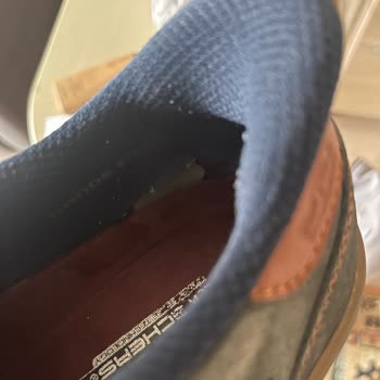 İç Yırtılma Ve Hızlı Aşınma Nedeniyle Sketchers Ayakkabısında Değişim Talebi