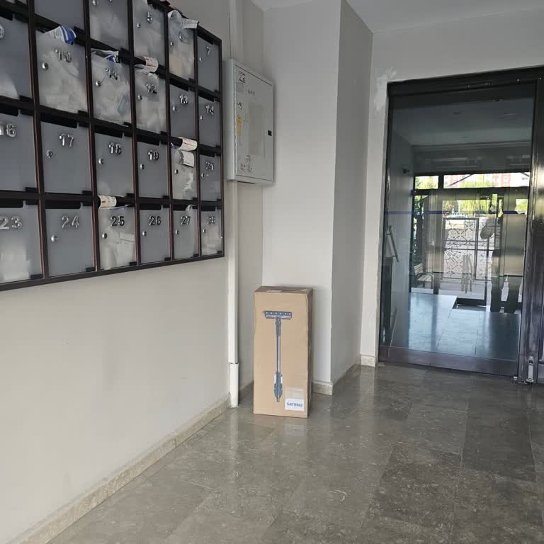 UPS Türkiye’nin Kargoyu Site Girişine Bırakması Güvenlik Riskine Yol Açtı