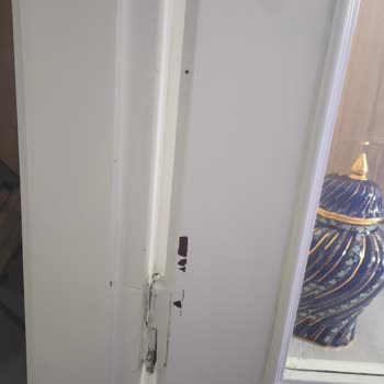 Bianca Stella Boya Yüzeye Tutunmadı, Kapı Aşamaya Düşerek Kullanılamaz Hale Geldi