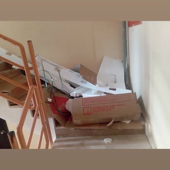 Arçelik Servisinin Teslimat Sonrası Ortak Alanı Temizlememesi Ve Saygısız Davranışı