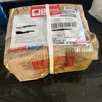 Kristal Şubesindeki Kargo Özensizliği Islak Ve Kirli Teslim Edildi