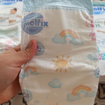 Molfix Premium Bebek Bezinde Sert Doku Ve Sızdırma Problemi