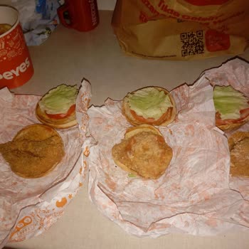 Migros Yemek’ten Aldığım Burgerlerde Göbek Salata Ve Kola Hatası