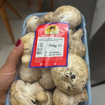 Şok Marketten Çatlak Yumurta, Sünger Gibi Salatalık Ve Geçmiş Ürünler