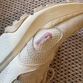 Nike Ayakkabısında Erken Yırtılma Ve Ücret İadesi Talebi