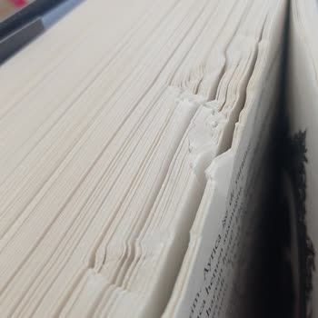 Hasarlı Kitap Ve Eksik Poster Ayracı İçin Değişim Talebi