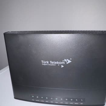 İnternet Kesintisi Ve Müşteri Hizmetlerinin İlgisizliği Nedeniyle Hemen Çözüm Ve İade Talebi