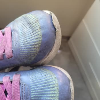 Adana Real M1 Skechers Mağazasında Ayakkabı Açılmaları Ve Garanti Reddi