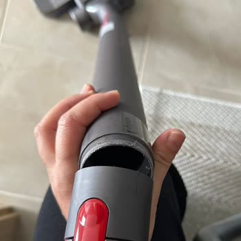 Dyson Süpürge Sapı Aniden Kırıldı, Garanti Dışı Deyildi Ve Aşırı Ücret İstendi
