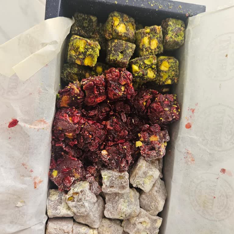 Özensiz Paketleme Ve Bozulmuş Lokum Şikayeti