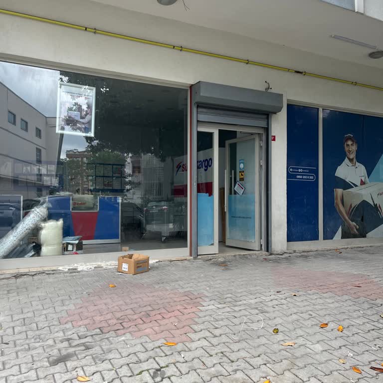 Sürat Kargo Ataşehir Şubesinde Kaba Davranış ve Keyfi Red