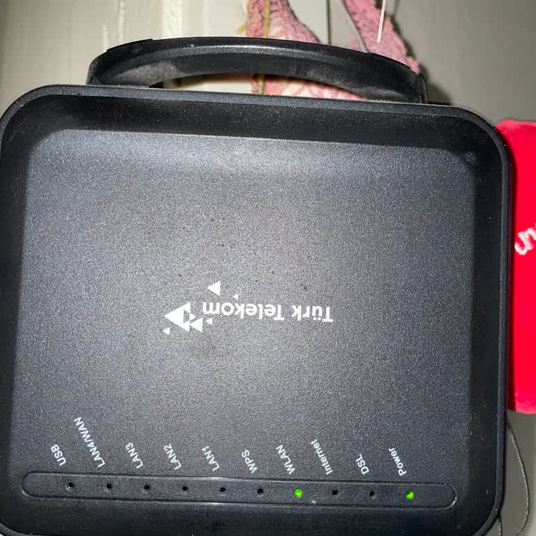 Wi-Fi Kesintisi İşimi Engelliyor, Müşteri Hizmetlerinden Cevap Yok