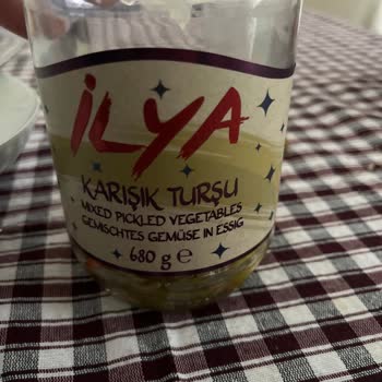 Turşu Kavanozunda Vida Bulunması Gıda Güvenliğini Tehdit Ediyor