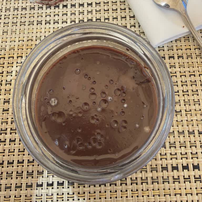 Hilton Sarıgerme Resort & Spa Küflü Puding Ve Restoran Hizmetinde Sağlık Tehdidi