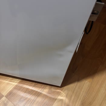 Defolu Dondurucu Değişim İsteği Ve Yetkili Mağazanın Kaba Tutumu