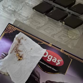 Sağlık Riskine Neden Olan Ogaş Helvasında Taş Gibi Cisim Çıktı