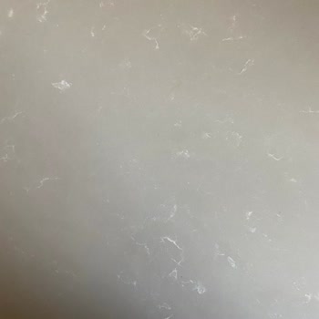 Matlaşan Ve Lekeli Kuvars Tezgahın Değişimi Hemen Talep Ediliyor