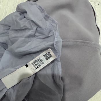 Zara Çocuk Elbisesinin Yıkama Sonrası Renk Değiştirmesi Memnuniyetsizliğe Neden Oldu