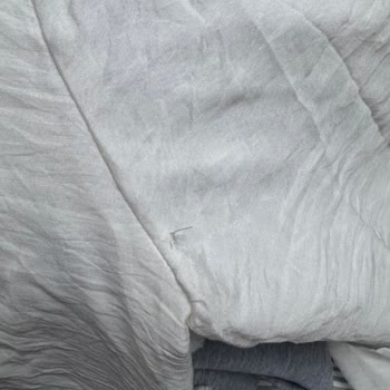 Merve Özen Butik’ten Gelen Defolu Ve İç Gösteren Elbiseye İade Talebi