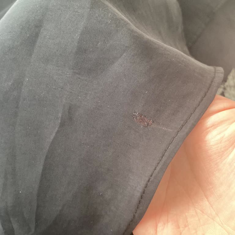 Modaaksa’da Görseliyle Uyuşmayan Soluk Ve Yırtık Takım, İletişim Ve Kargo Sorunu