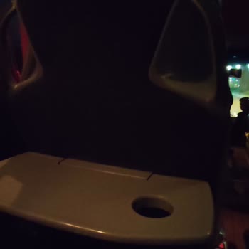Otobüste Sigara Dumanı Ve Söz Verilen Hizmetlerin Eksikliği