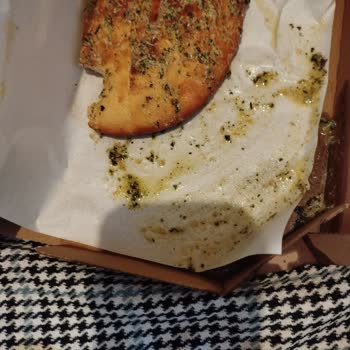 Domino's Uygulamasında Tekrarlanan Sipariş Hataları Ve Kalitesiz Pizza