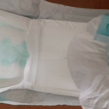 Molped Nioli Uzun Pedlerde Üretim Hatası: Yapışkan Kağıt Eksikliği Ve Kırılma