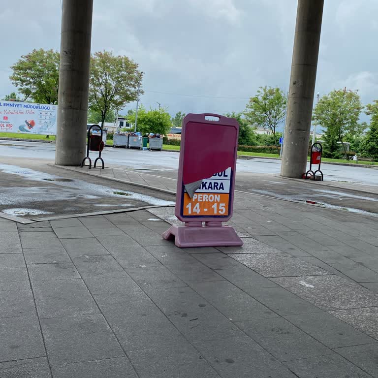 Metro Turizm Otobüs Gecikmesi Ve Bilgilendirme Eksikliği